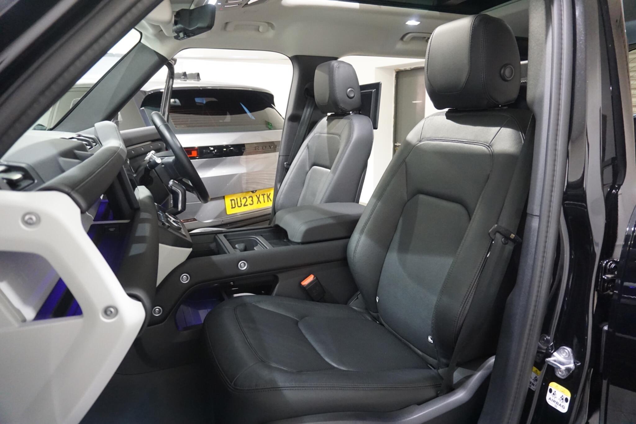 Land Rover Defender 110 3.0 D250 MHEV XS Edition SUV 5dr Diesel Auto 4WD Euro 6 (s/s) (250 ps)